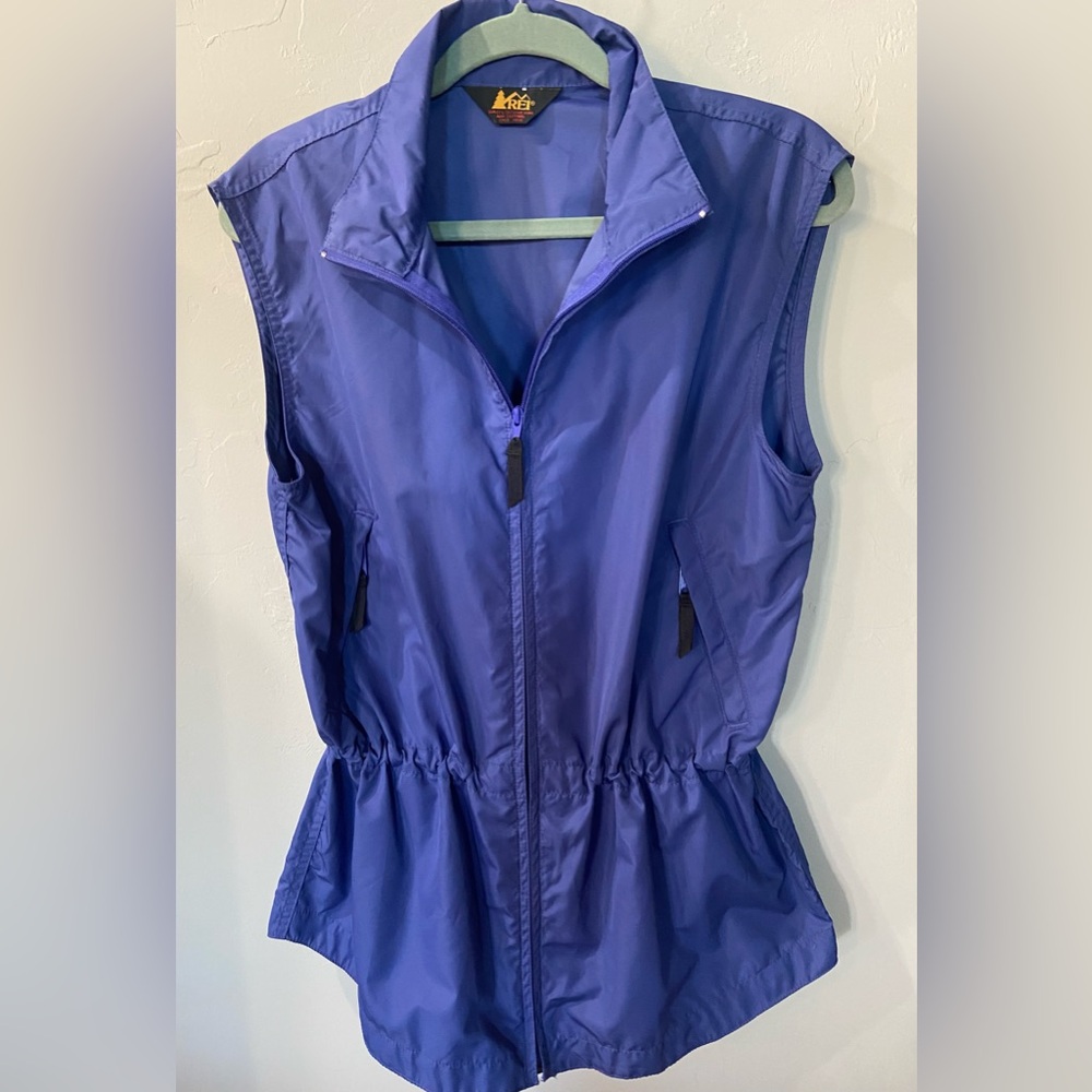 REI Women's Purple Sleeveless Packable Wind Vest